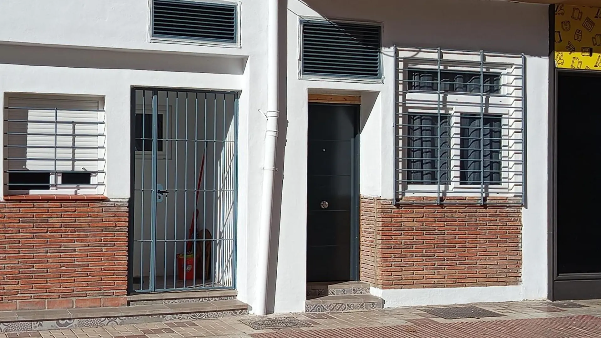 Upla - Urban Playa Luz Apartamentos マラガ