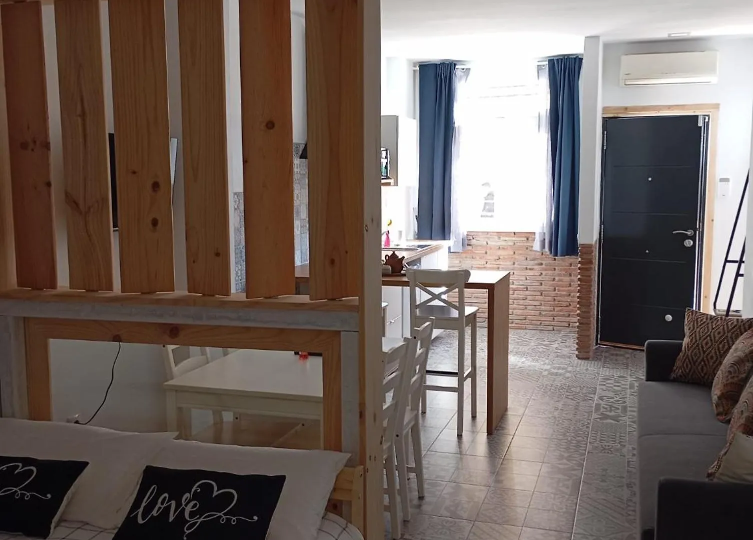 Upla - Urban Playa Luz Apartamentos Malaga Apartment